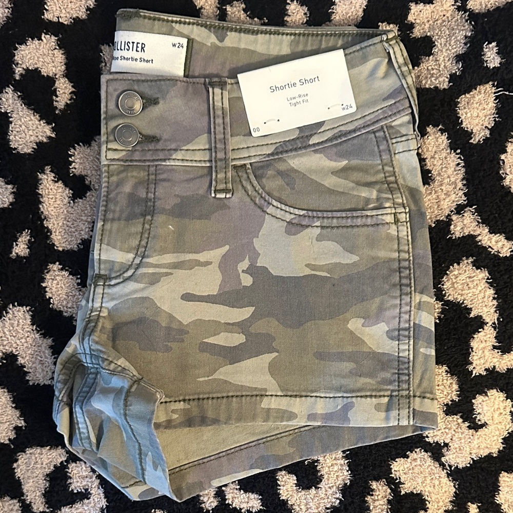Hollister Camouflage Shortie Shorts